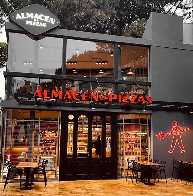 ALMACÉN DE PIZZAS reinauguró local en Cariló