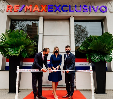 RE/MAX inauguró un novedoso concept store